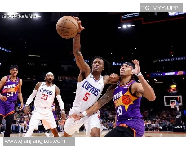 海兰德表现出色7投4中三分球3记贡献11分1篮板2抢断值得期待 海兰德表现出色7投4中三分球3记贡献11分1篮板2抢断值得期待