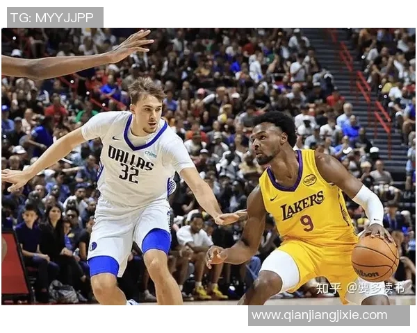 浓眉称赞弗拉格在逆境中表现出色NBA赛季如同过山车般起伏不定 浓眉称赞弗拉格在逆境中表现出色NBA赛季如同过山车般起伏不定