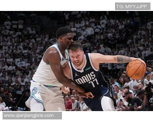 爱德华兹双撤步后再跳一步是否算走步引发热议