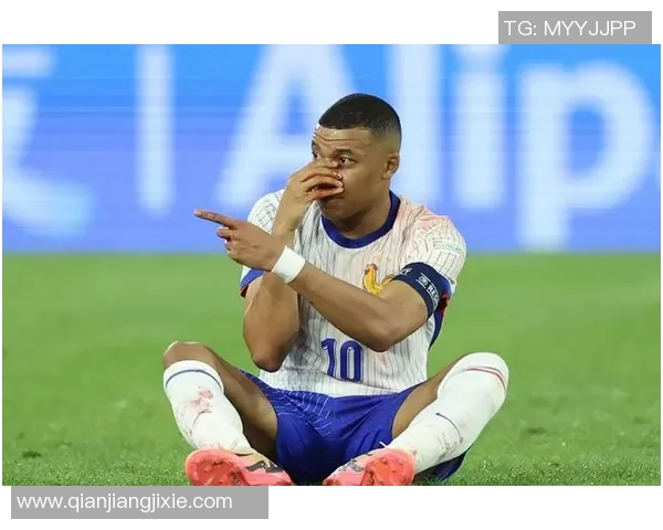 法媒曝姆巴佩捐款事件警员因未报告被罚提前退休引发热议