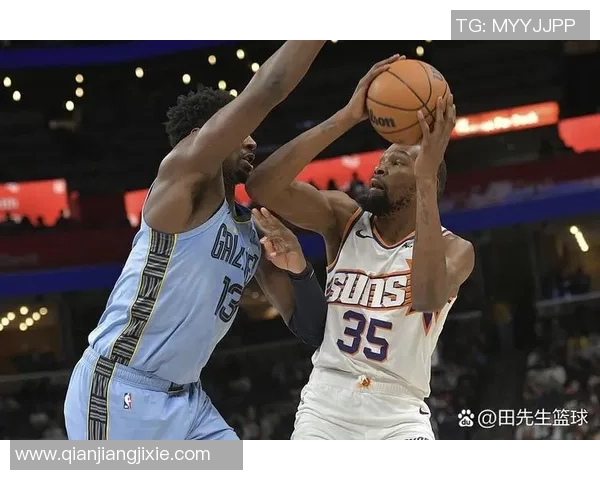 杜兰特与莫兰特父亲场边争执暗示儿子或将离开球队珍惜最后时光 杜兰特与莫兰特父亲场边争执暗示儿子或将离开球队珍惜最后时光