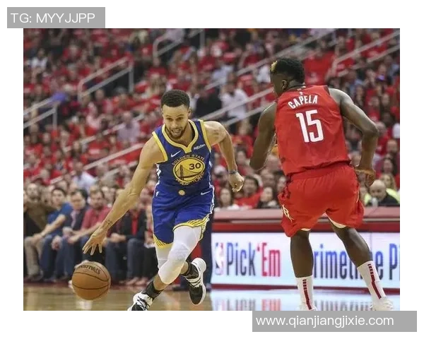 热火与骑士对决裁判报告揭示漏判与争议判罚的真相分析 热火与骑士对决裁判报告揭示漏判与争议判罚的真相分析