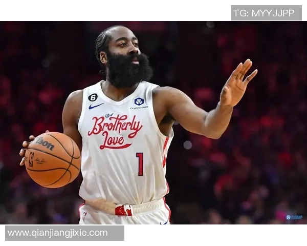 哈登绝杀三分遭打手心情低落却依然穿越人海温暖拥抱马克西母亲 哈登绝杀三分遭打手心情低落却依然穿越人海温暖拥抱马克西母亲