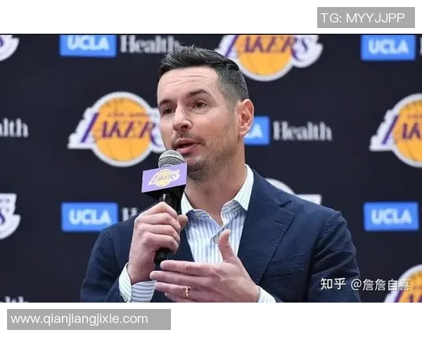 A史密斯质疑詹姆斯关键时刻表现背后是否隐藏赛前饮酒的秘密