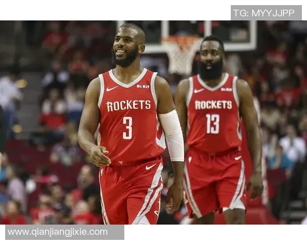 米诺特次节神勇表现五投全中连得12分带领球队一举拉开比分优势 米诺特次节神勇表现五投全中连得12分带领球队一举拉开比分优势