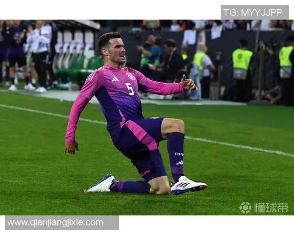 德天空报道多特蒙德与17岁左后卫普拉特斯达达成口头协议报价近千万遭拒